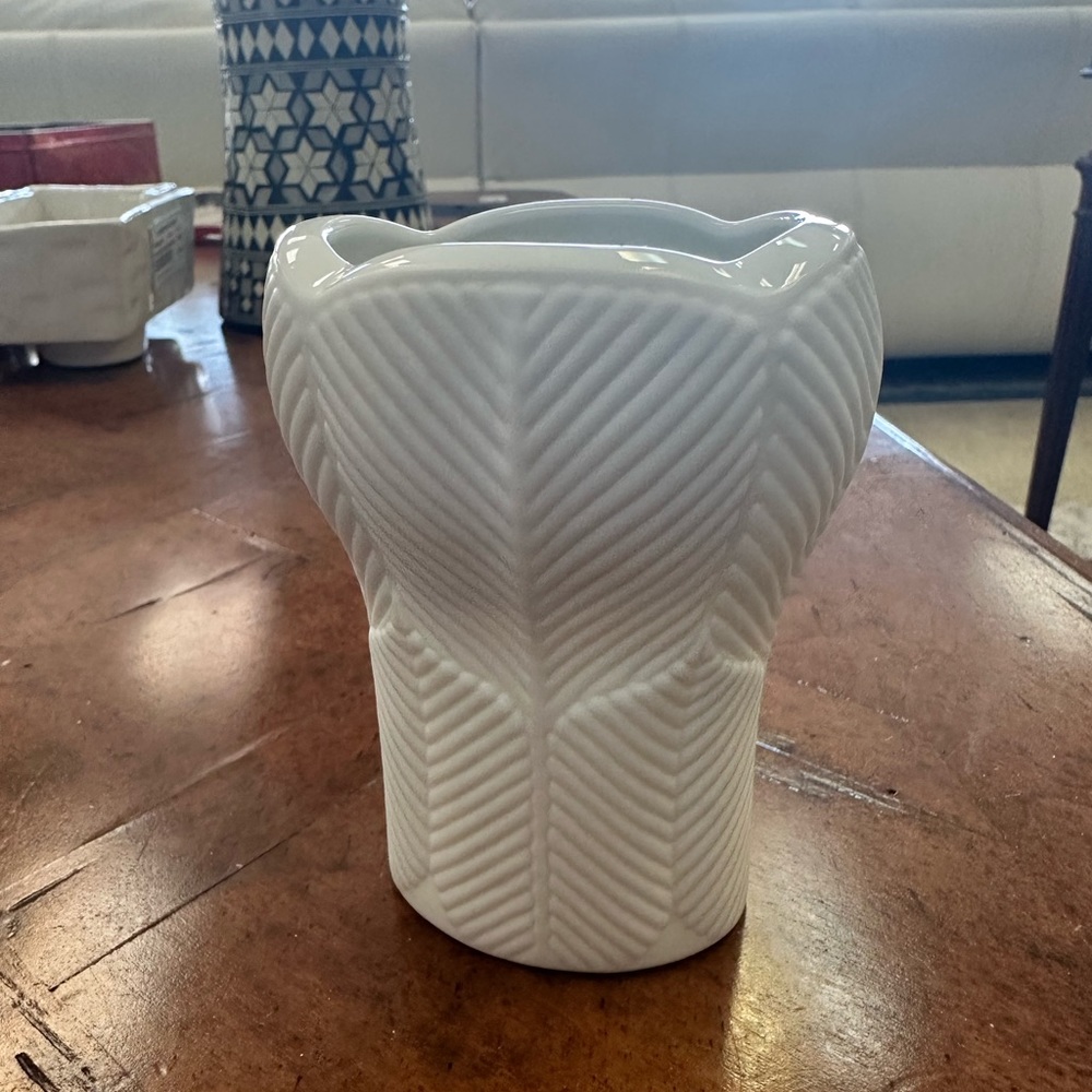Kaiser Mini Vase - Picture 3 of 6